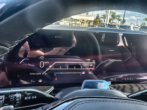 New 2025 Cadillac Escalade Premium Luxury Platinum image 12