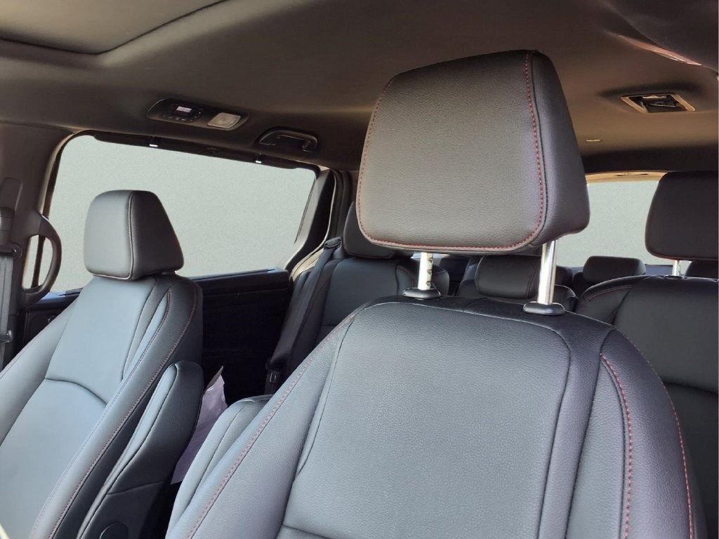Certified 2026 Honda Odyssey Sport-L image 17