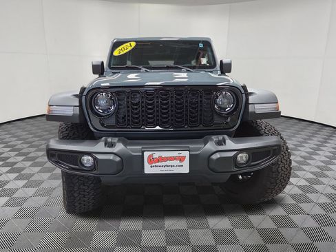 Used 2024 Jeep Wrangler Unlimited Sport AWD/4WD image 5