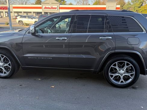 Used 2019 Jeep Grand Cherokee Overland image 5