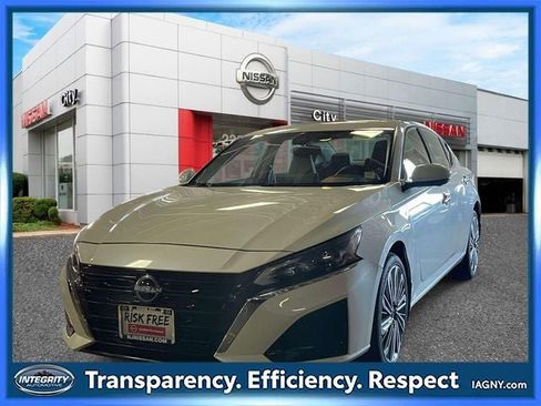 Certified 2023 Nissan Altima 2.5 SL AWD/4WD image 4