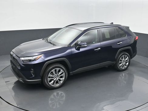 Used 2023 Toyota RAV4 Limited image 42