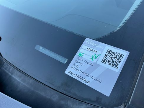 Used 2019 Toyota Camry LE w/ Carpet Mat Package image 25