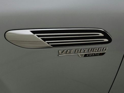 Used 2025 Mercedes-Benz SL 55 AMG 4MATIC image 23