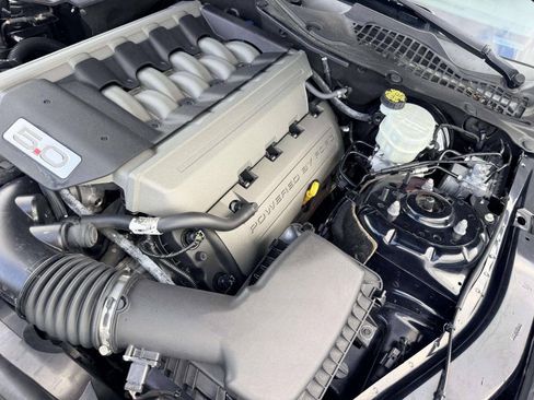Used 2017 Ford Mustang GT RWD image 14