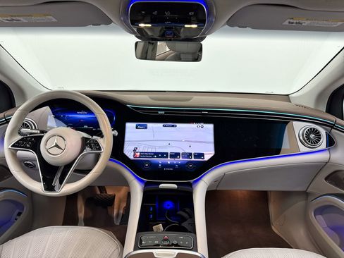 Used 2023 Mercedes-Benz EQS 580 4MATIC SUV image 19