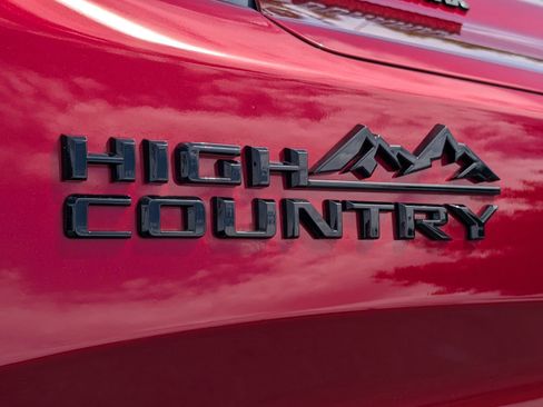 Used 2025 Chevrolet Silverado 1500 High Country w/ High Country Premium Package image 5