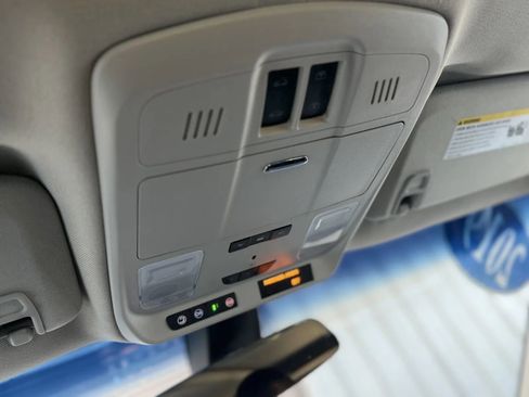 Used 2019 Buick Envision Essence image 40