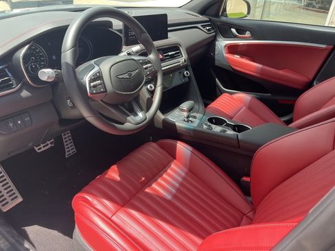 Used 2025 Genesis G70 3.3T Advanced image 10