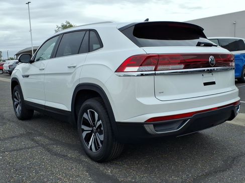 New 2026 Volkswagen Atlas Cross Sport SE FWD image 4