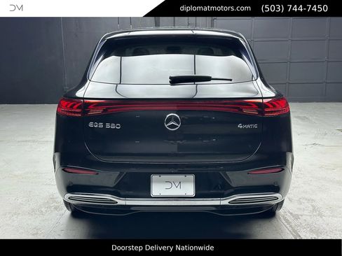 Used 2023 Mercedes-Benz EQS 580 4MATIC SUV image 6