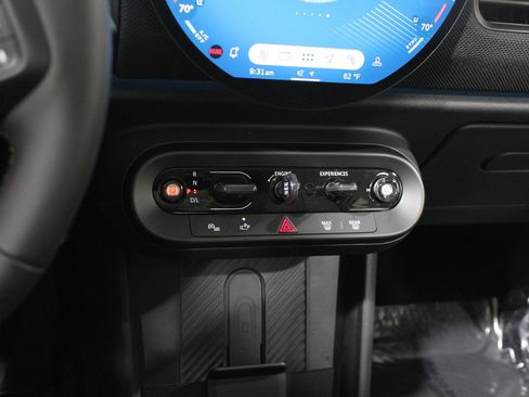 Certified 2025 MINI Cooper S image 14