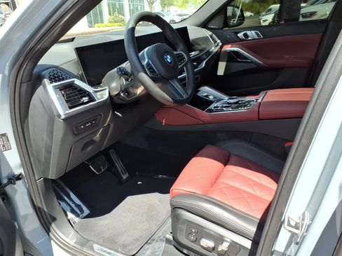 Used 2024 BMW X6 xDrive40i w/ Executive Package AWD/4WD image 11