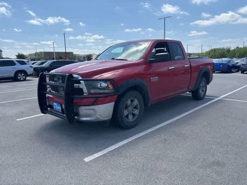 Used 2018 RAM 1500 Classic SLT image 1
