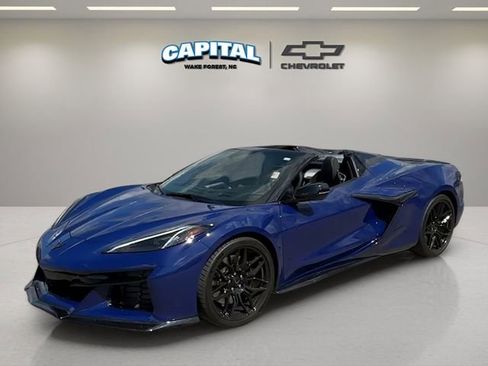 Used 2025 Chevrolet Corvette Z06 image 1