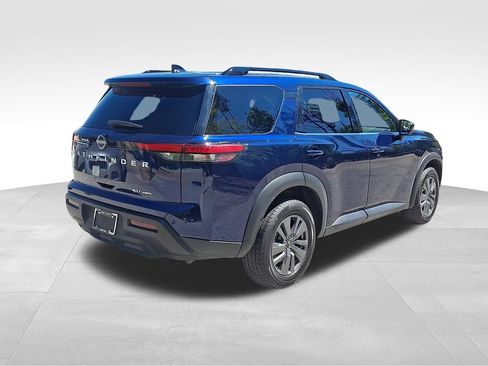 Used 2024 Nissan Pathfinder SV AWD/4WD image 6