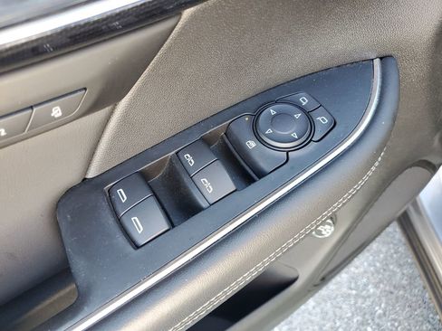 Used 2021 Buick Envision Essence w/ Sport Touring Package image 29