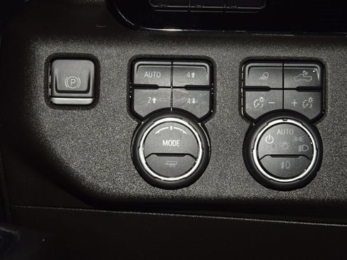 Used 2023 Chevrolet Silverado 1500 High Country w/ High Country Premium Package image 37