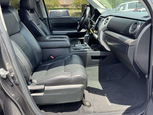Used 2020 Toyota Tundra SR5 w/ SR5 Leather Package AWD/4WD image 14