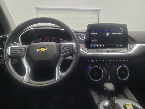 Used 2024 Chevrolet Blazer LT w/ Convenience Package FWD image 22
