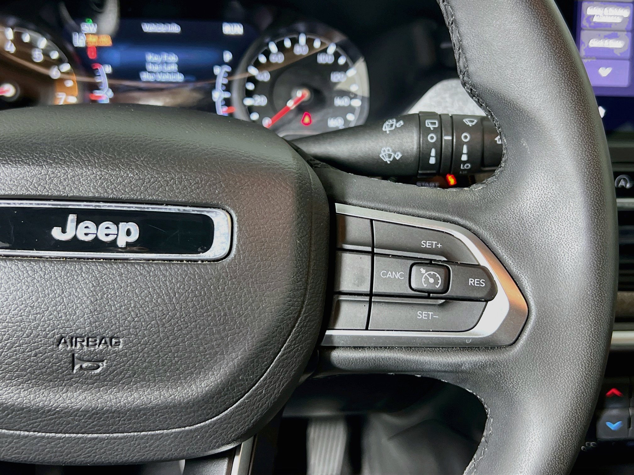 Used 2024 Jeep Compass Latitude AWD/4WD image 19