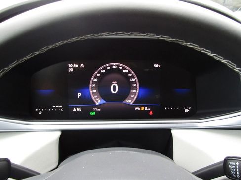 New 2026 Volkswagen Taos SE AWD/4WD image 12