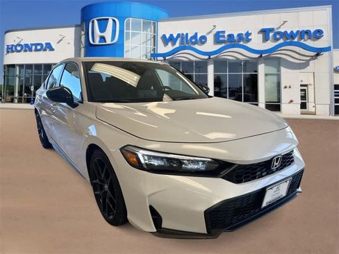 Certified 2025 Honda Civic Sport image 2