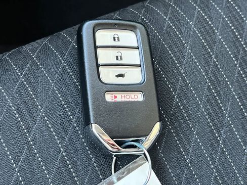 Used 2019 Honda Fit EX image 28