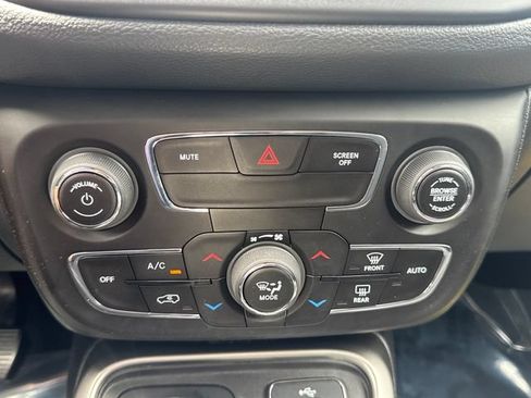 Used 2019 Jeep Compass Latitude w/ Popular Equipment Group AWD/4WD image 20