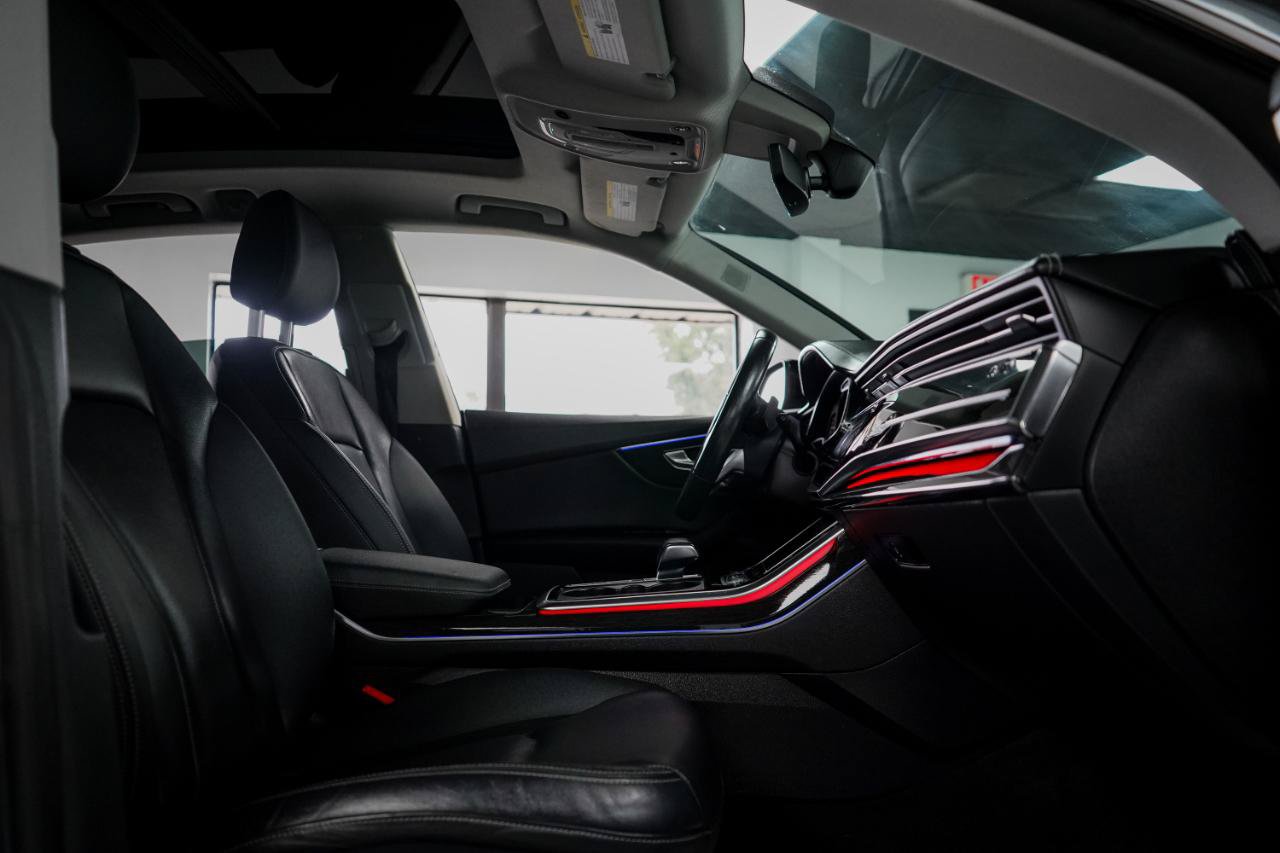 Used 2019 Audi Q8 Prestige AWD/4WD image 12