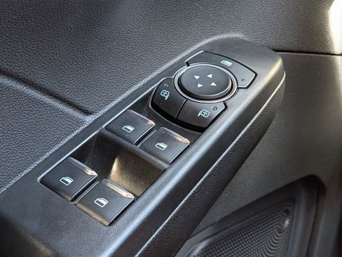 Used 2025 Ford Escape ST-Line image 23