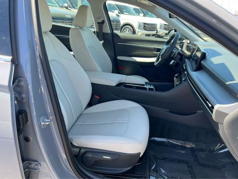 New 2026 Hyundai Sonata SEL AWD/4WD image 17