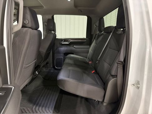 Used 2025 Chevrolet Silverado 2500 LT w/ Convenience Package image 30