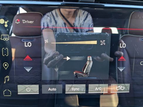 Used 2025 GMC Sierra 2500 Denali Ultimate image 37