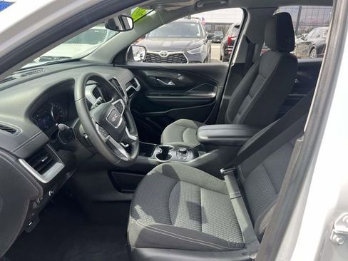 Used 2023 GMC Terrain SLE w/ Driver Convenience Package AWD/4WD image 16