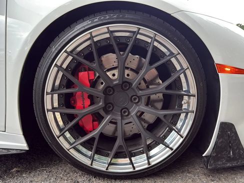 Used 2017 Lamborghini Huracan LP 580-2 RWD image 14