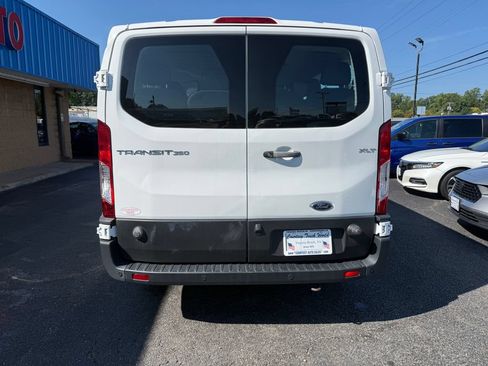 Used 2024 Ford Transit 350 XLT RWD image 8