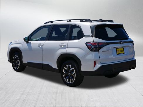 Certified 2025 Subaru Forester Premium AWD/4WD image 5