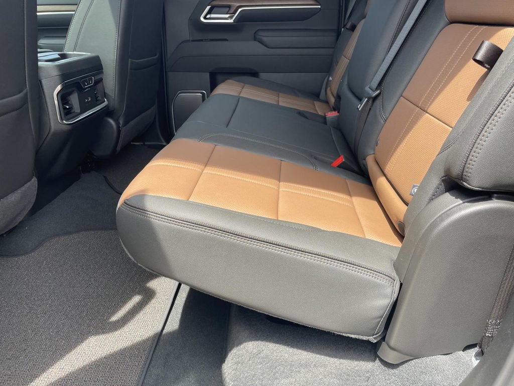 New 2026 Chevrolet Silverado 2500 High Country w/ High Country Premium Package AWD/4WD image 11