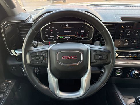 Certified 2024 GMC Sierra 1500 SLT image 18