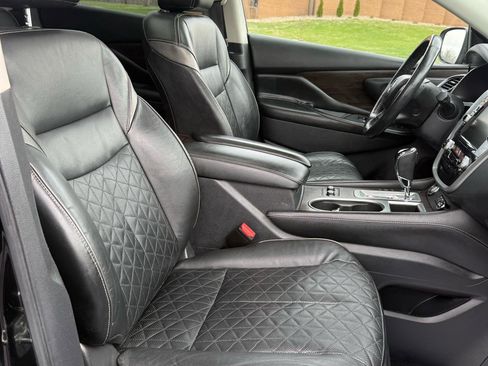 Used 2020 Nissan Murano Platinum image 11