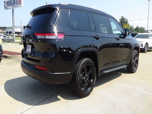 Certified 2025 Jeep Grand Cherokee L Altitude AWD/4WD image 6