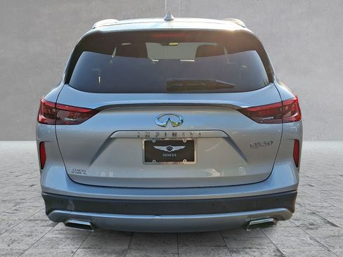 Used 2019 INFINITI QX50 Essential w/ Premium Heat Package AWD/4WD image 6