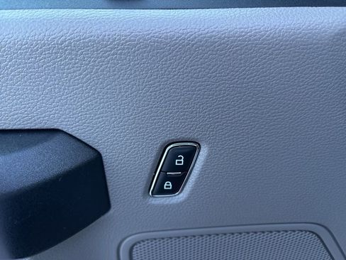 Used 2020 Ford F250 XL w/ STX Appearance Package image 19