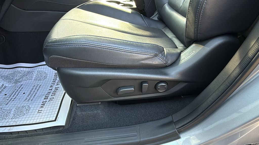 Used 2025 Subaru Forester Limited w/ Popular Package #2 AWD/4WD image 19
