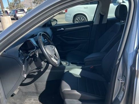 Used 2024 Volkswagen Jetta SE image 22