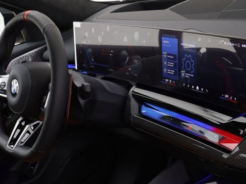 New 2026 BMW M5 w/ Executive Package image 24