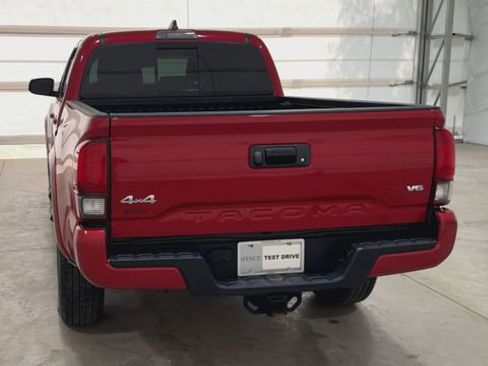 Used 2023 Toyota Tacoma SR5 w/ Technology Package AWD/4WD image 3