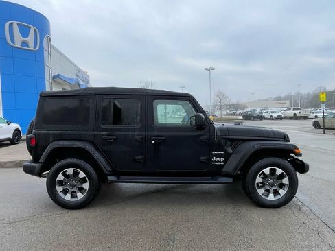Used 2022 Jeep Wrangler Unlimited Sahara AWD/4WD image 2