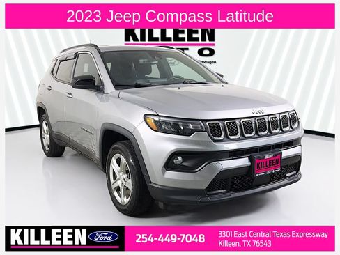 Used 2023 Jeep Compass Latitude AWD/4WD image 1
